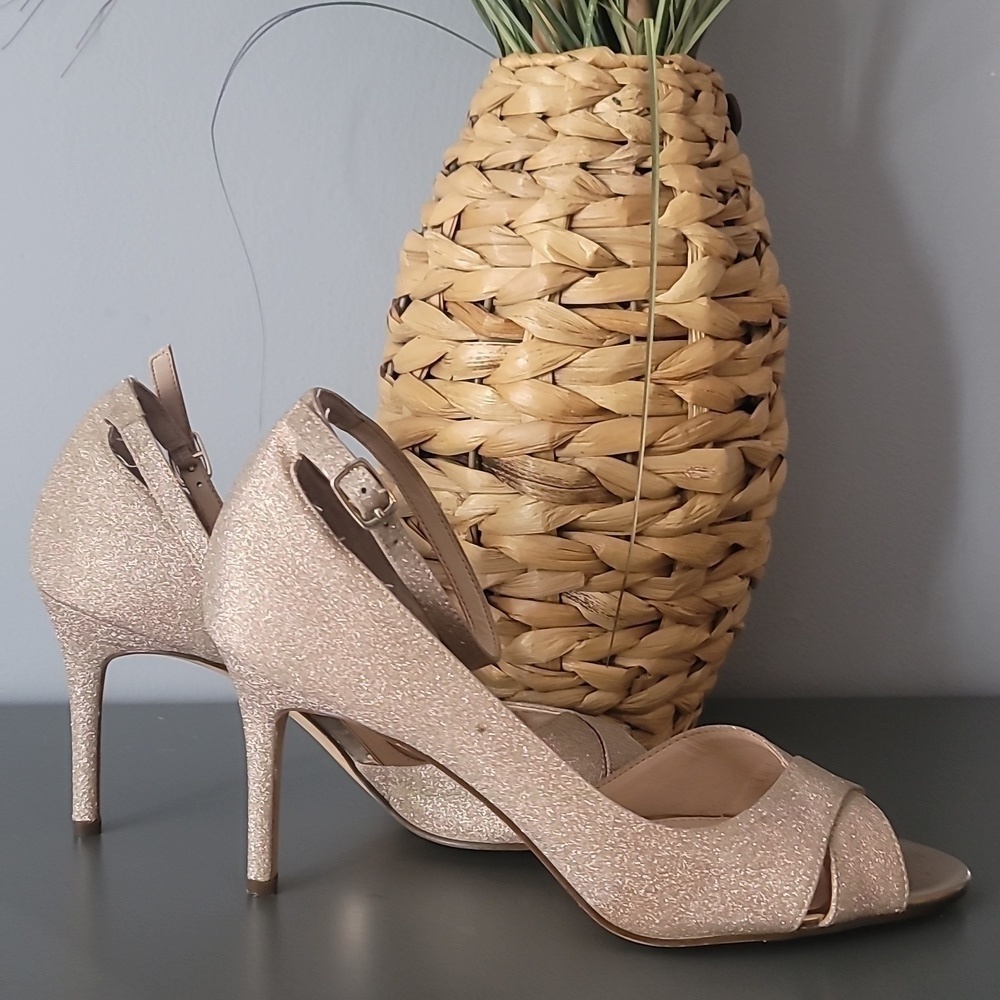 NINA Princess Gold Peep Toe Heels